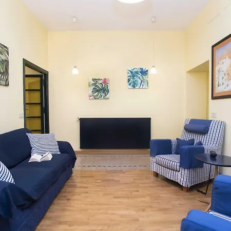 Apartment In Piazza Bologna